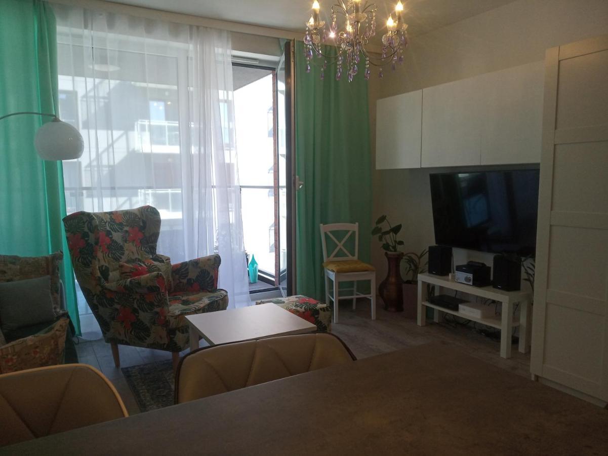 Przytulny Apartament Blisko Motlawy I Neptuna Z Miejscem W Garazu Gratis グダニスク エクステリア 写真
