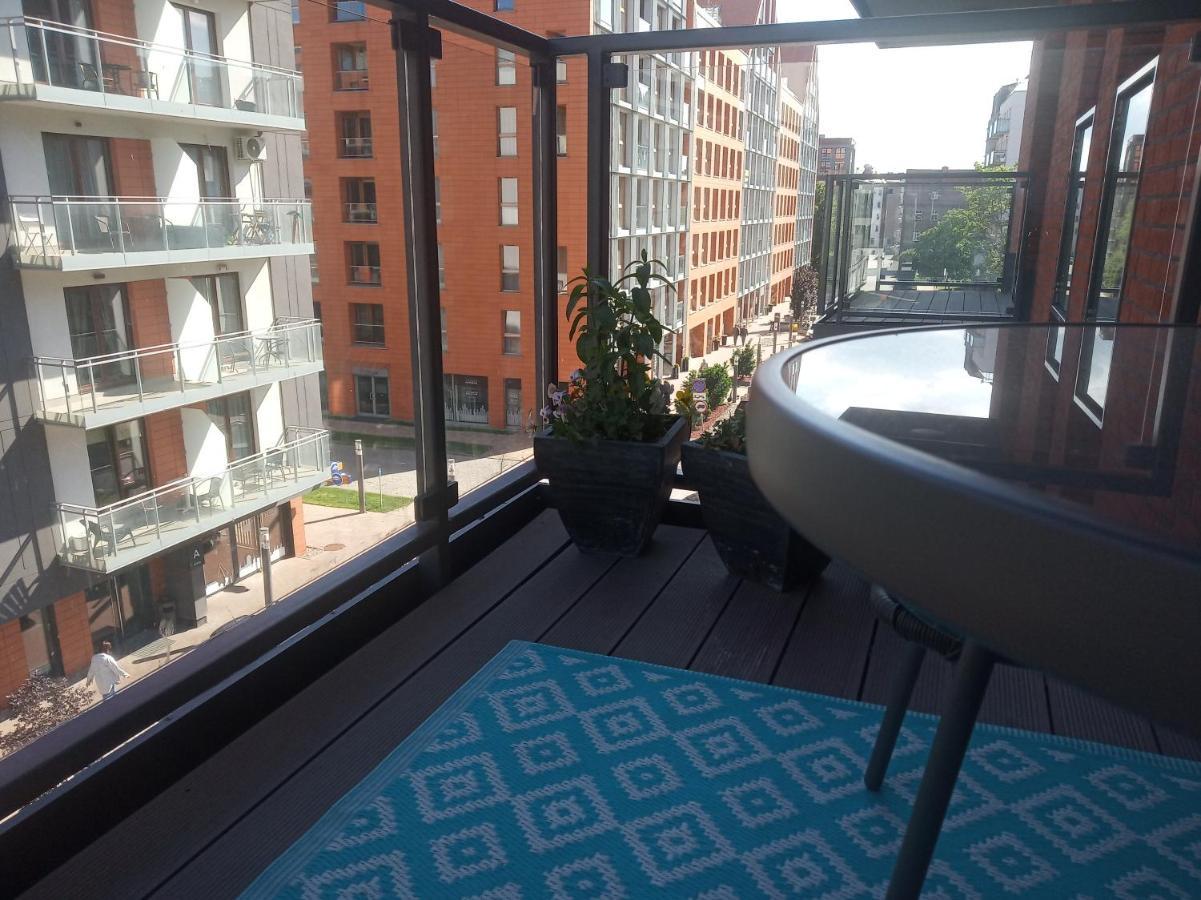 Przytulny Apartament Blisko Motlawy I Neptuna Z Miejscem W Garazu Gratis グダニスク エクステリア 写真